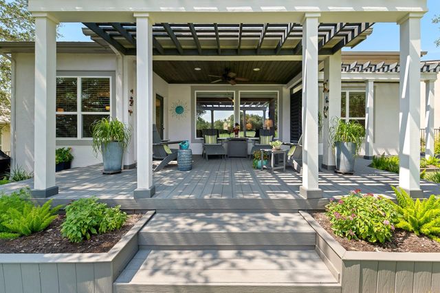 124 Larkspur LN, Georgetown, TX 78633