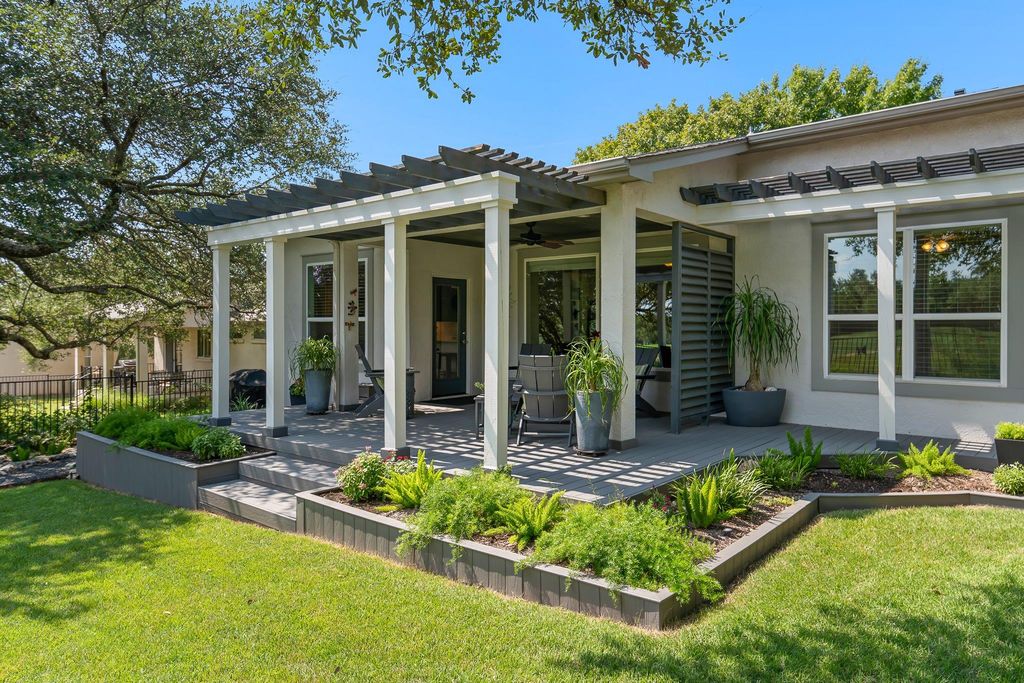 124 Larkspur LN, Georgetown, TX 78633