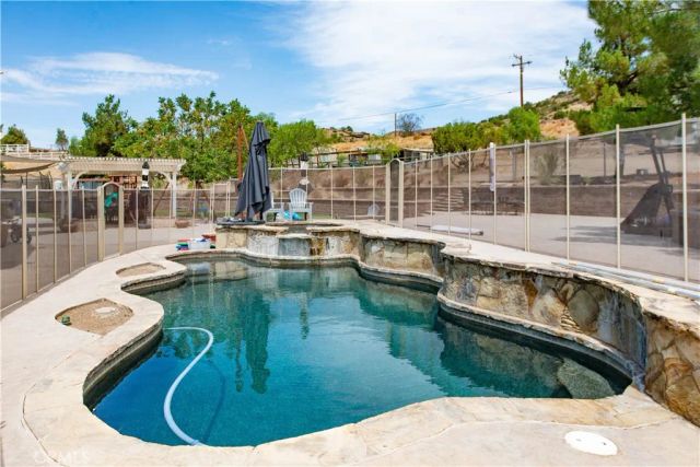 9726 Escondido Canyon, Agua Dulce, CA 91390