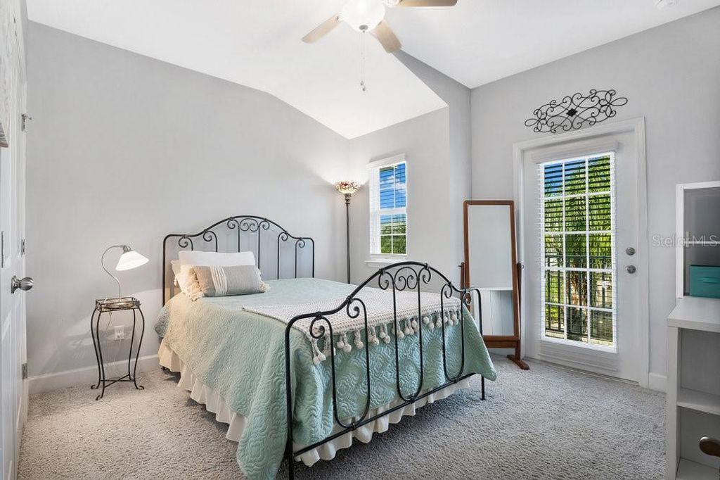 Image 26 of property listing at 593 LAKE WILDMERE COVE, Longwood, FL 32750