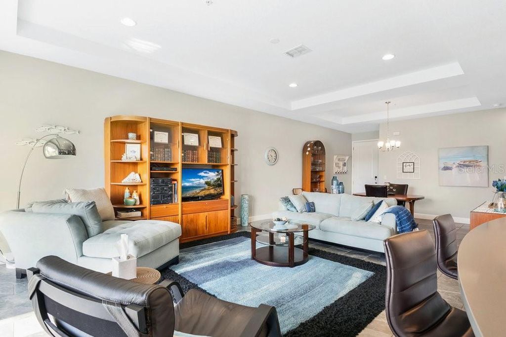 Image 7 of property listing at 593 LAKE WILDMERE COVE, Longwood, FL 32750