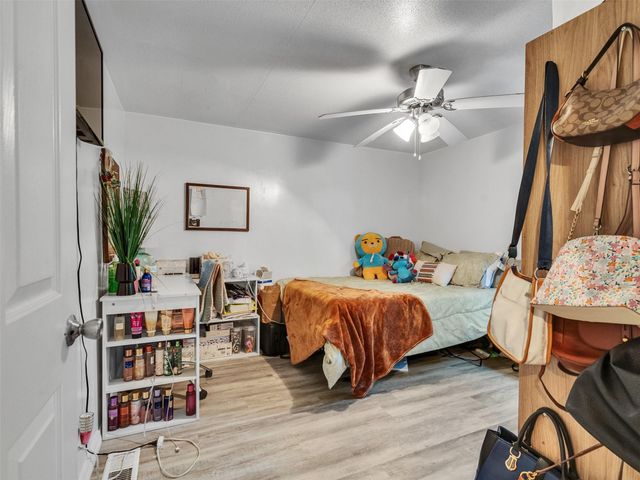 7225 Libby Lane, Pearland, TX 77584