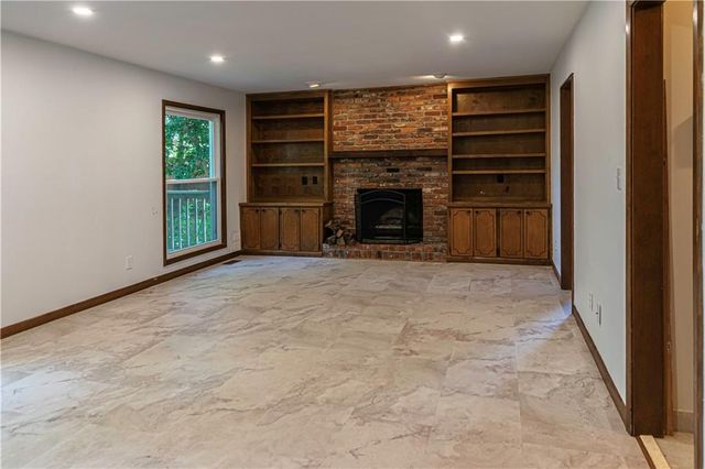 1985 Branch Valley Drive, Roswell, GA 30076