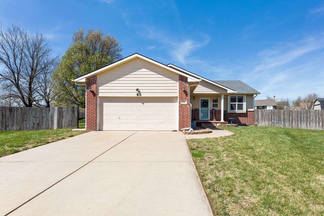 600 Laramie Cir, Maize, KS 67101