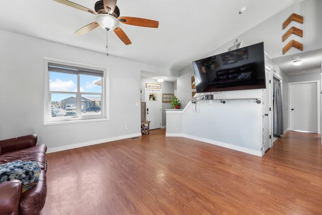 600 Laramie Cir, Maize, KS 67101