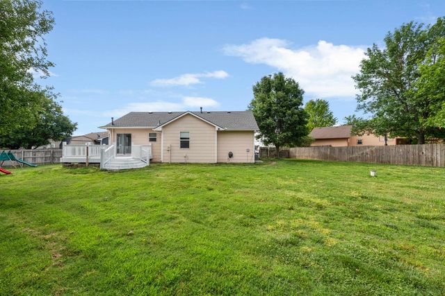 600 Laramie Cir, Maize, KS 67101