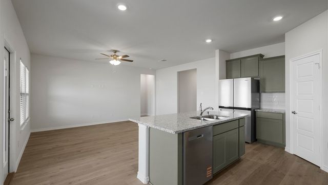 644 Lakepointe Boulevard, Lavon, TX 75166