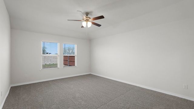 644 Lakepointe Boulevard, Lavon, TX 75166