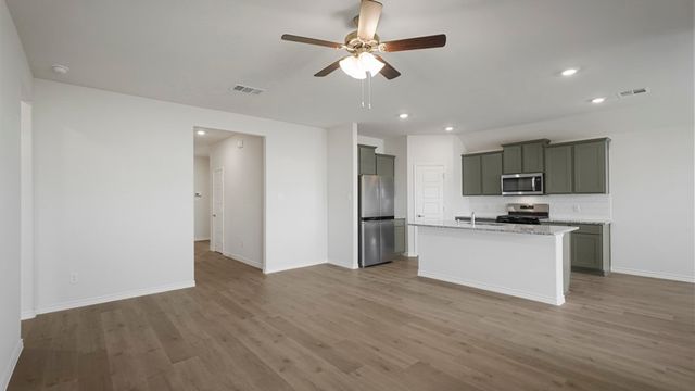 644 Lakepointe Boulevard, Lavon, TX 75166