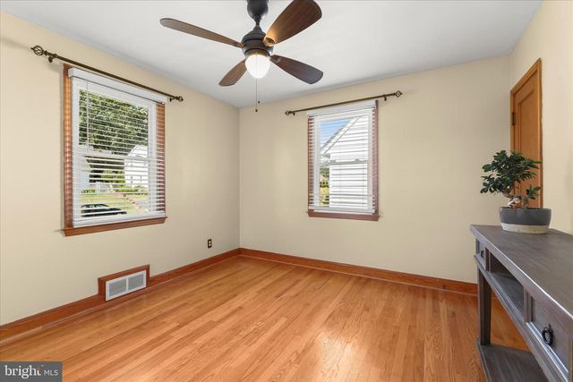 1236 OAKLAND TERRACE RD, Baltimore, MD 21227