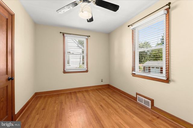 1236 OAKLAND TERRACE RD, Baltimore, MD 21227