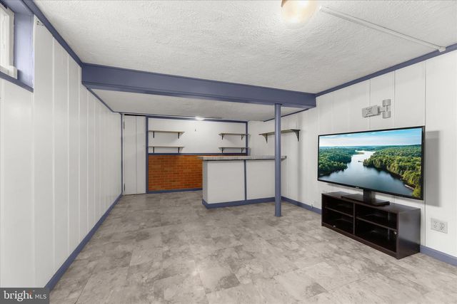 1236 OAKLAND TERRACE RD, Baltimore, MD 21227
