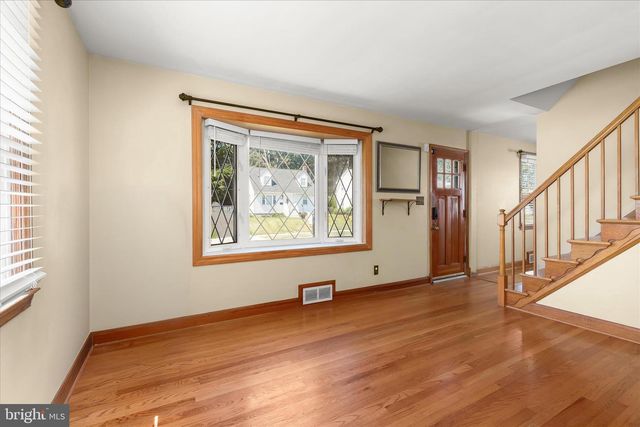 1236 OAKLAND TERRACE RD, Baltimore, MD 21227