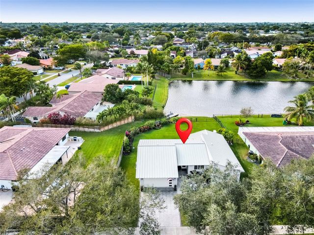5757 SW 113th Ave, Cooper City, FL 33330