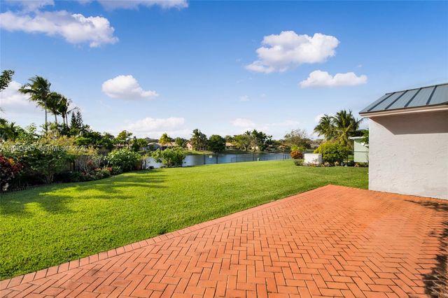 5757 SW 113th Ave, Cooper City, FL 33330