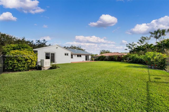 5757 SW 113th Ave, Cooper City, FL 33330