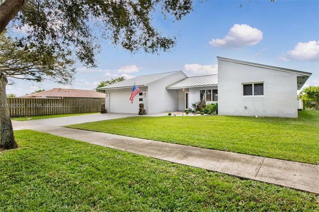 5757 SW 113th Ave, Cooper City, FL 33330