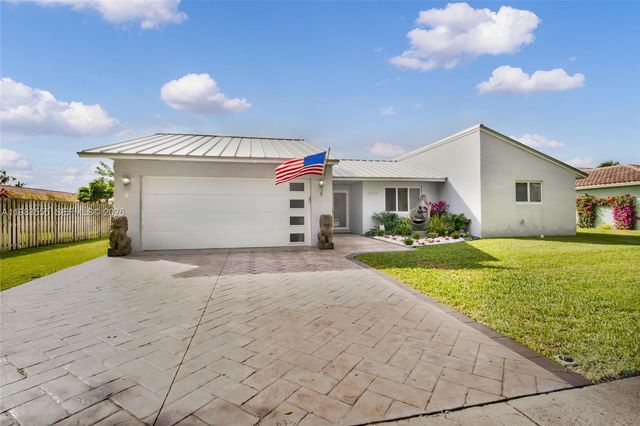 5757 SW 113th Ave, Cooper City, FL 33330