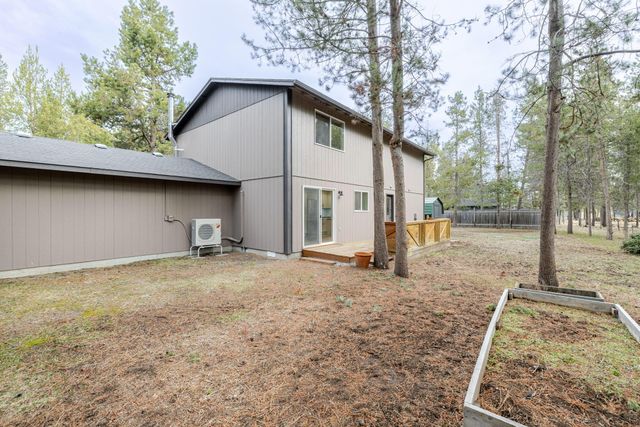 16826 Brenda Drive, Bend, OR 97707