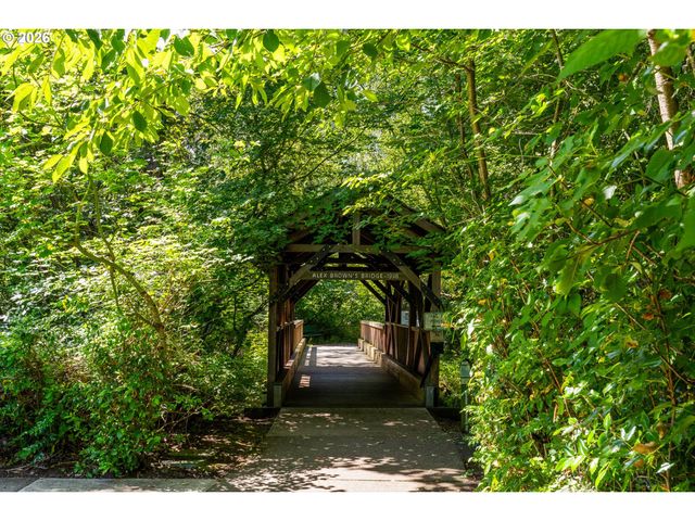 1443 Ne VILLAGE St, Fairview, OR 97024