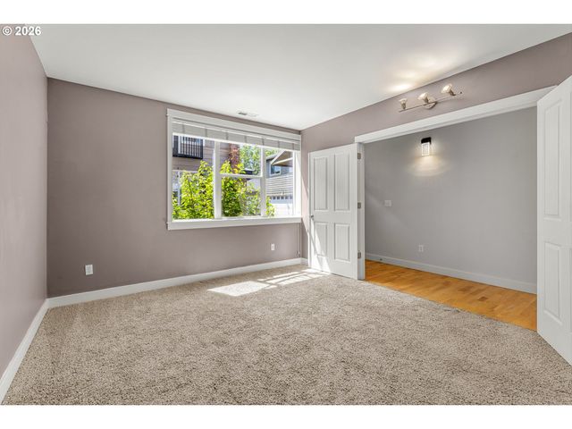 1443 Ne VILLAGE St, Fairview, OR 97024