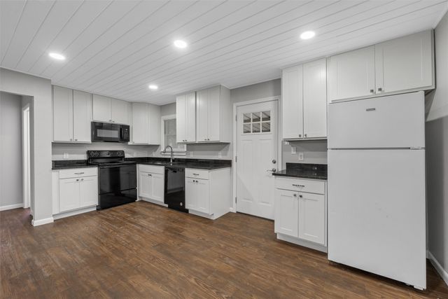 1003 Donlo Street, Robinson, TX 76706