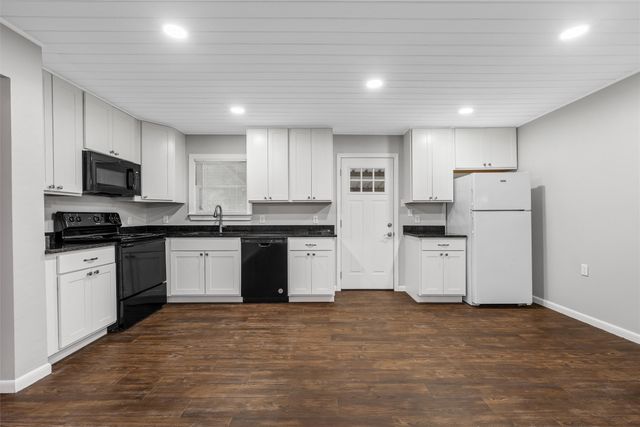 1003 Donlo Street, Robinson, TX 76706