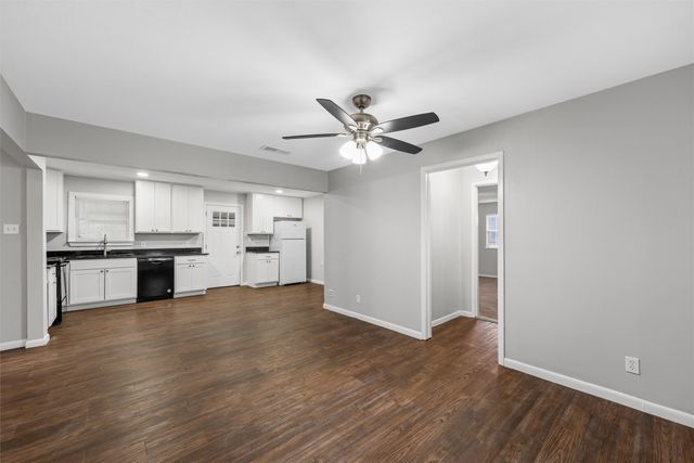 1003 Donlo Street, Robinson, TX 76706