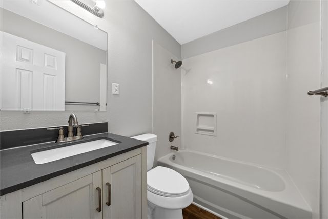 1003 Donlo Street, Robinson, TX 76706