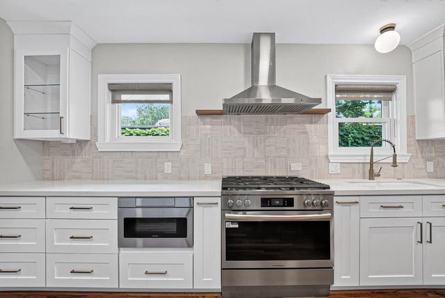 1706 W Main Street, Houston, TX 77098