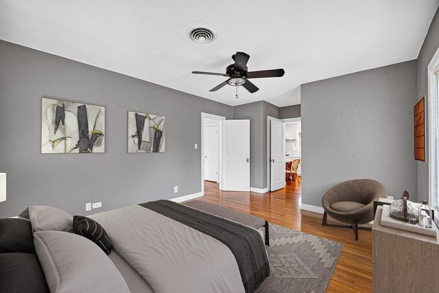 1706 W Main Street, Houston, TX 77098