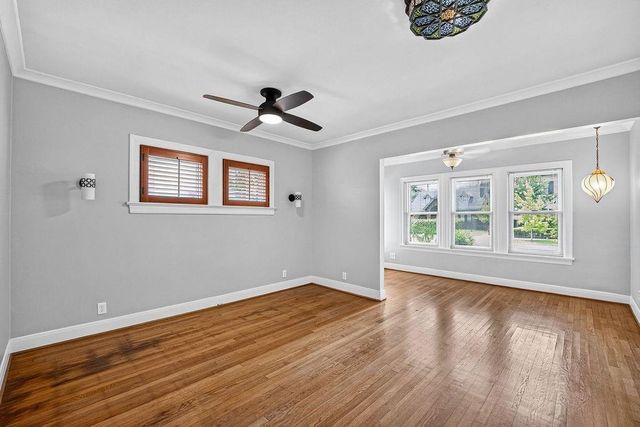 1706 W Main Street, Houston, TX 77098
