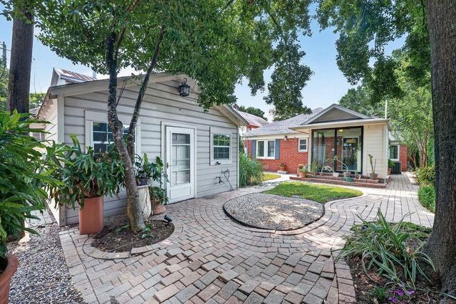 1706 W Main Street, Houston, TX 77098