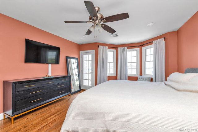 28 November Walk, Long Beach, NY 11561