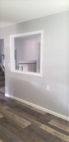 27701 Lorenz Street, Madison Heights, MI 48071