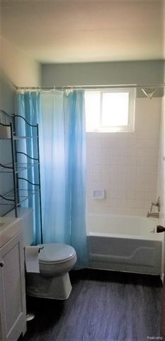 27701 Lorenz Street, Madison Heights, MI 48071