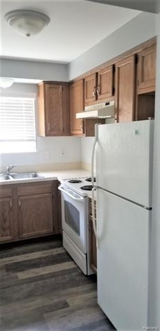 27701 Lorenz Street, Madison Heights, MI 48071