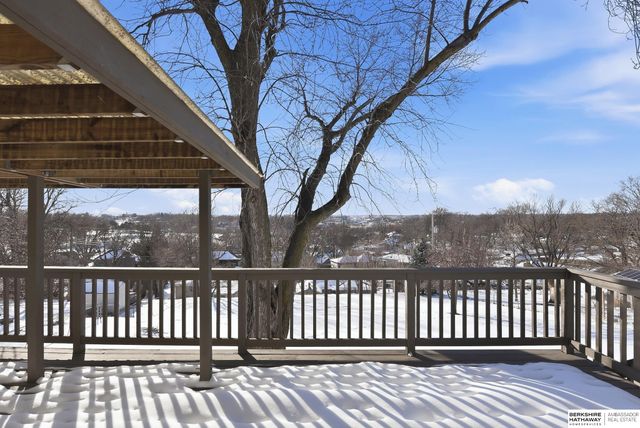 1010 Bellevue Boulevard S, Bellevue, NE 68005