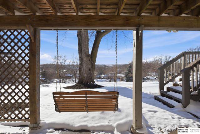 1010 Bellevue Boulevard S, Bellevue, NE 68005