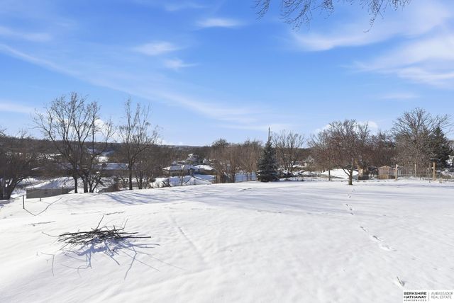 1010 Bellevue Boulevard S, Bellevue, NE 68005