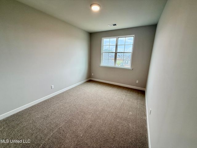 6334 Acorn Way, Walls, MS 38680