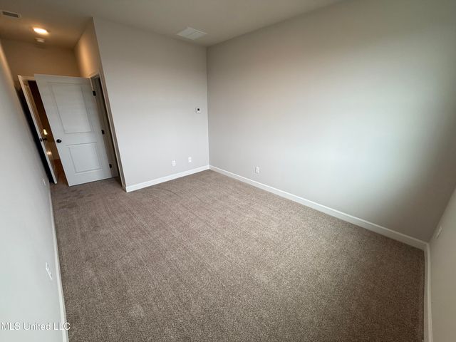 6334 Acorn Way, Walls, MS 38680
