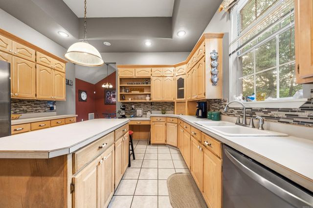 111 Silverwood Terrace, Hot Springs National Park, AR 71913