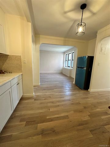88-12 Elmhurst Avenue 6K, Elmhurst, NY 11373
