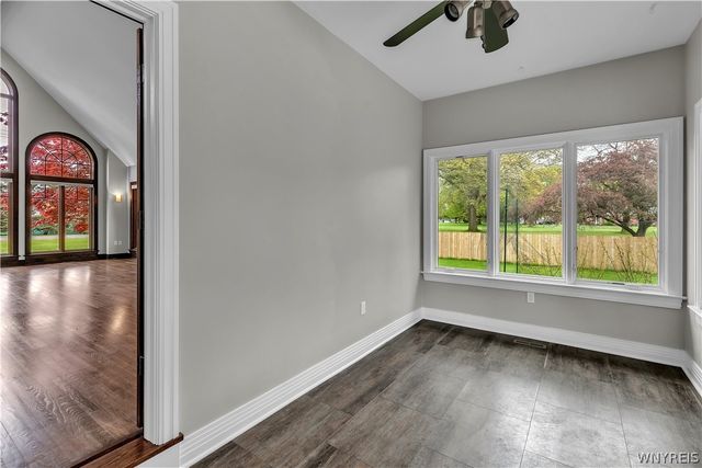 4950 East River Road, Grand Island, NY 14072