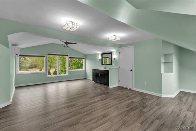 4950 East River Road, Grand Island, NY 14072