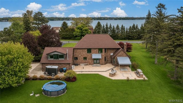 4950 East River Road, Grand Island, NY 14072
