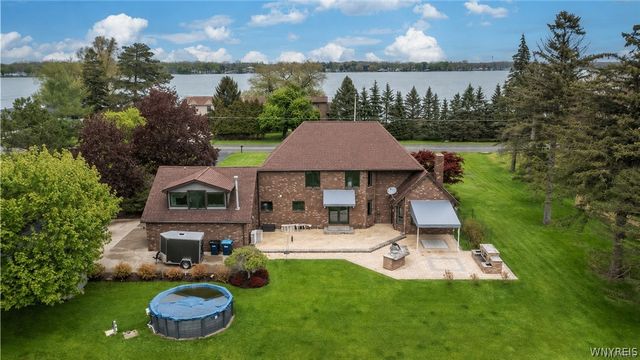 4950 East River Road, Grand Island, NY 14072