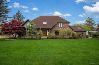 4950 East River Road, Grand Island, NY 14072