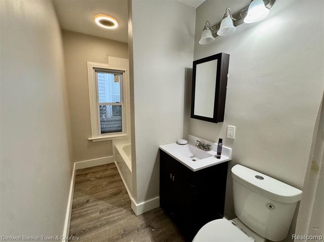 3785 Burns Street, Detroit, MI 48214